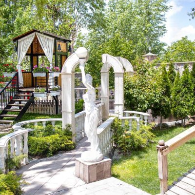 1eb33eb5-14c0-49aa-8d5f-bd4550b91aa1